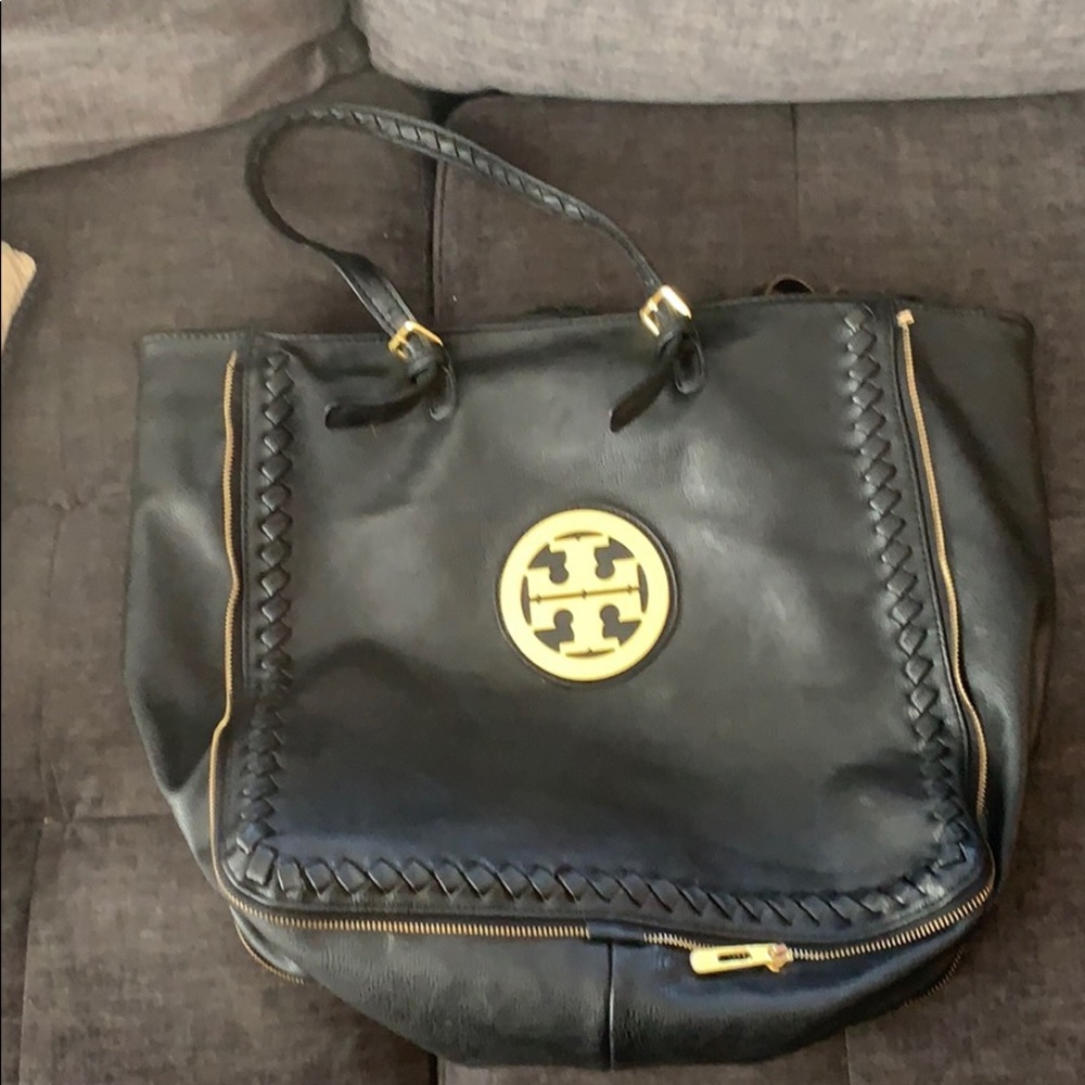 Black tote
